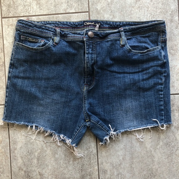 Clash Jean Shorts - Picture 1 of 10